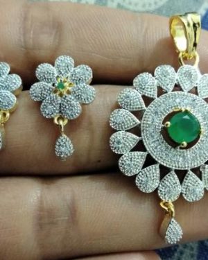 Women Stone Pendant Set  - sozo